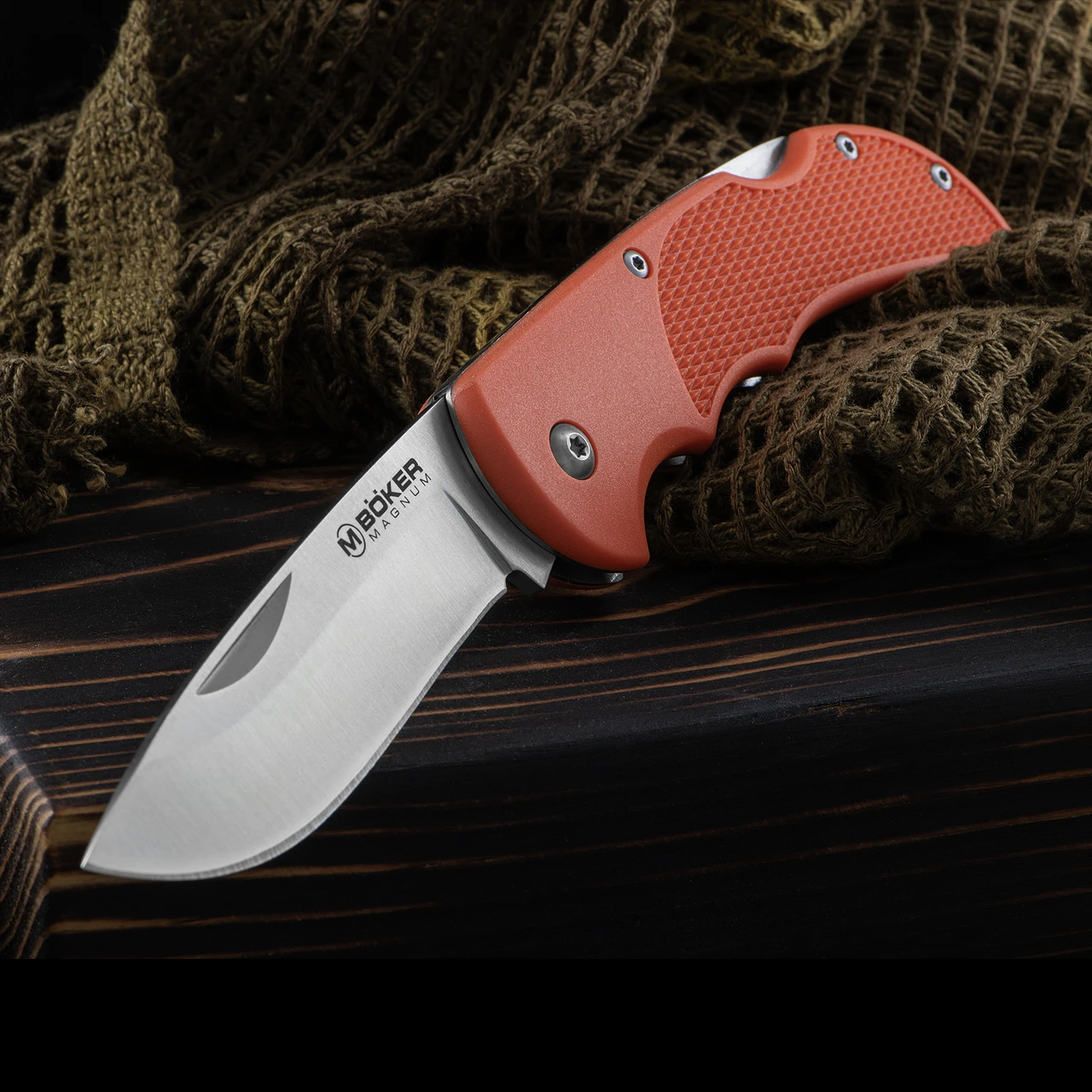 Magnum Single Folding Knife 3 Magnum Single Folding Knife