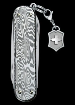 Victorinox Classic SD Brilliant Damascus -Cheap Nitecore || Victorinox || Fenix Store BMC 0622134.3 73142.1671193496.1280.1280 93754.1671207008