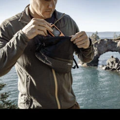 Matador Freerain Waterproof Packable Hip Pack -Cheap Nitecore || Victorinox || Fenix Store MAT FRHP001BKdet2 96433.1634131933