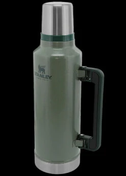 STANLEY CLASSIC LEGENDARY BOTTLE 1.9L -Cheap Nitecore || Victorinox || Fenix Store Stanley Leg.Classic 1.9L GREEN 83459.1692363829