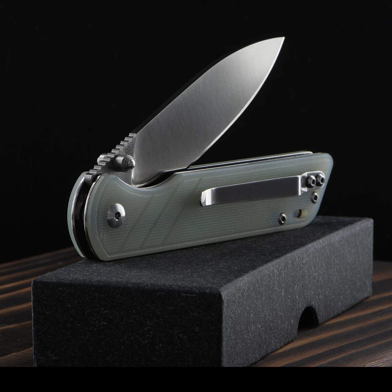 QSP Parrot V2 G10 Folding Knife 7 QSP Parrot V2 G10 Folding Knife - Image 5