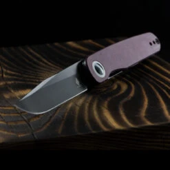 Kizer Squidward Richlite Red Folding Knife -Cheap Nitecore || Victorinox || Fenix Store squidardrichlitedet3 84343.1686929124