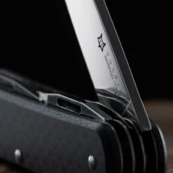 Fox Vulpis 4 Scissor Carbon Fibre Penknife